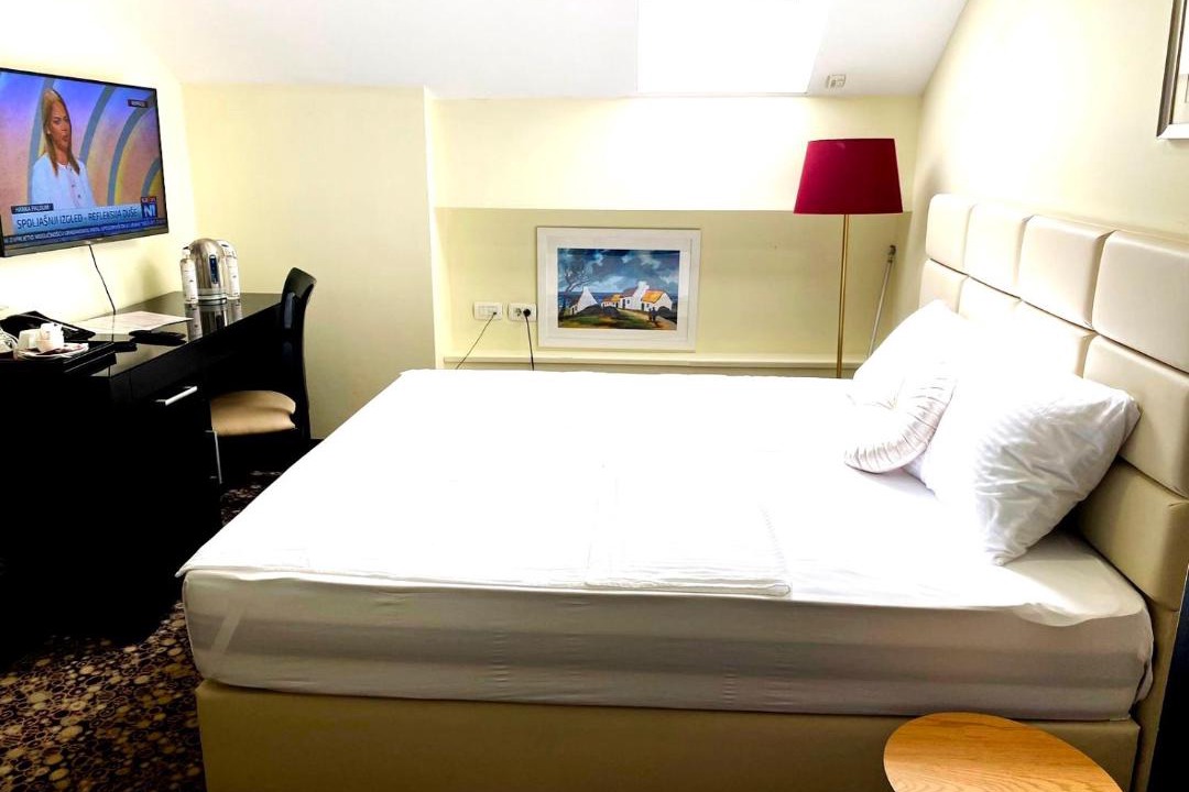 Old Town Hotel | Hotel Central Sarajevo - Gym, Pool & Spa