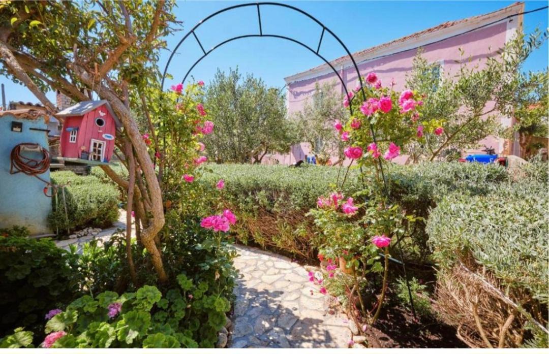 Ilovik Apartment | ILOVIK FLOWER