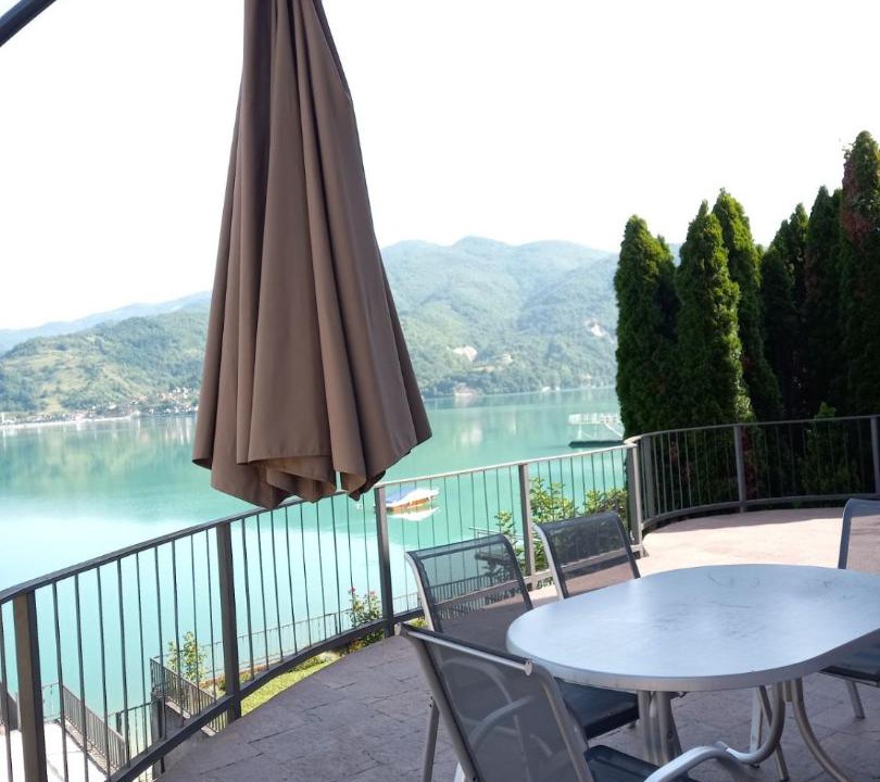 Konjic Villa | Villa Lake