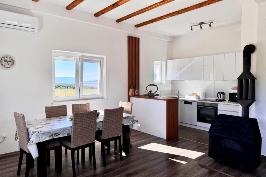 Canton 10 Villa | Vila Anamari