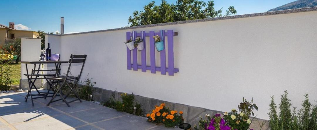 Draga Bascanska Apartment | Apartment in the house with pool, ground floor