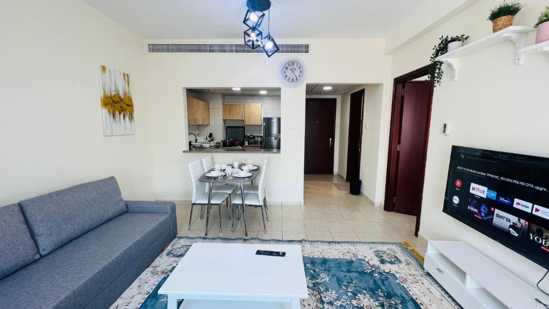 International City Apartment | Newly furnished cozy ONE bed room Apartment 2 bathroom city view
