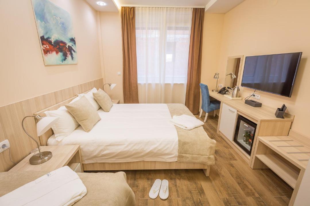 Ledine Hotel | Hotel Mar Garni