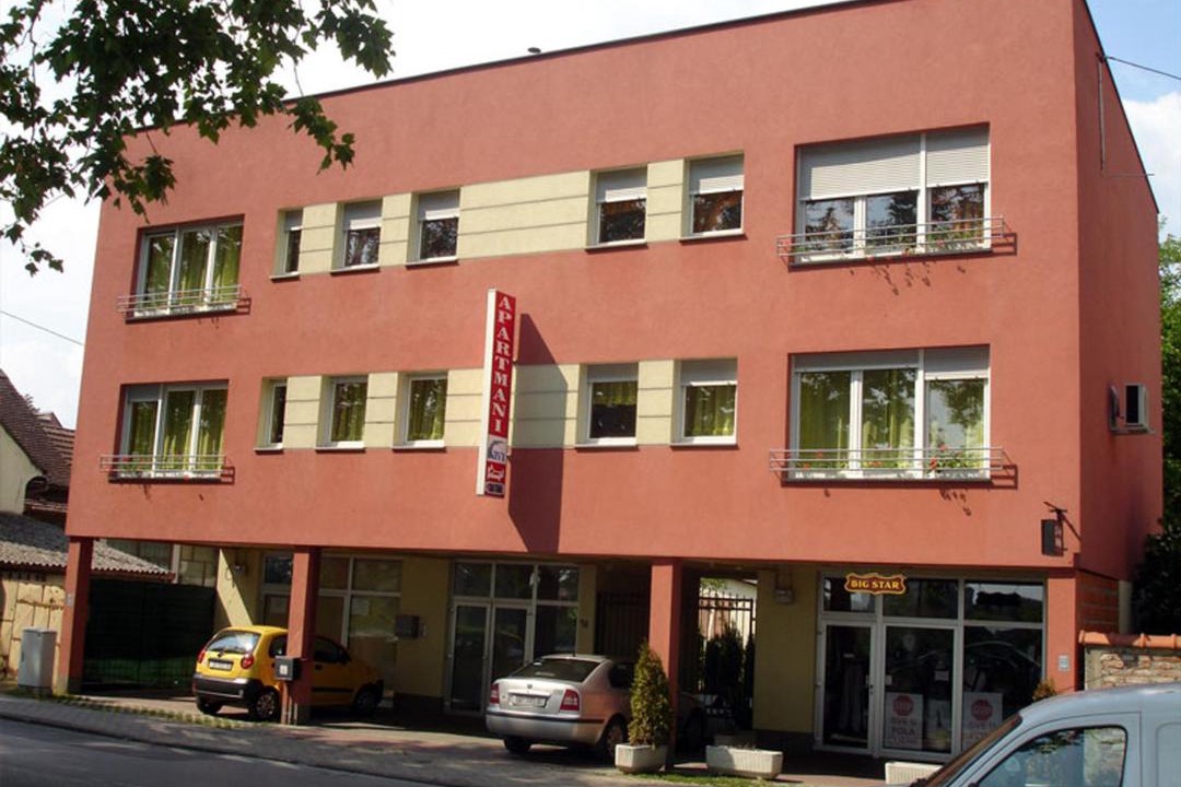 Slavonski Brod House | Guesthouse Sava