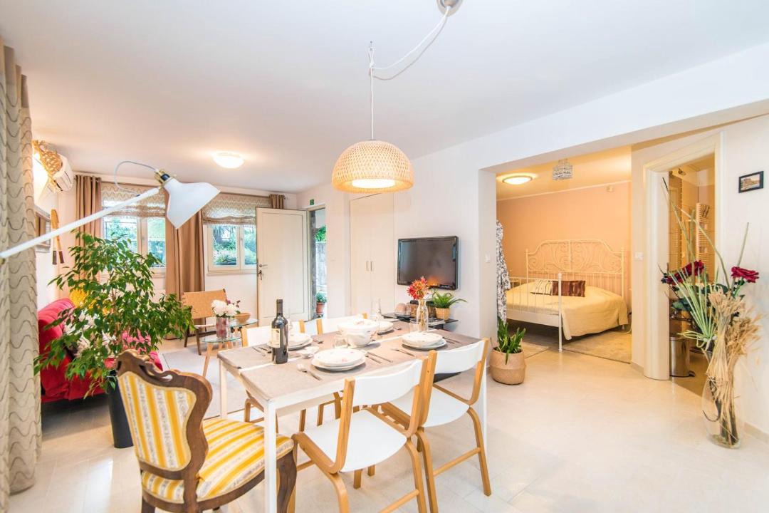 Opric Apartment | Studio Apartment in Villa Arta
