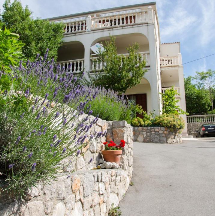 Sibinj Krmpotski Apartment | SEA VIEW apartments