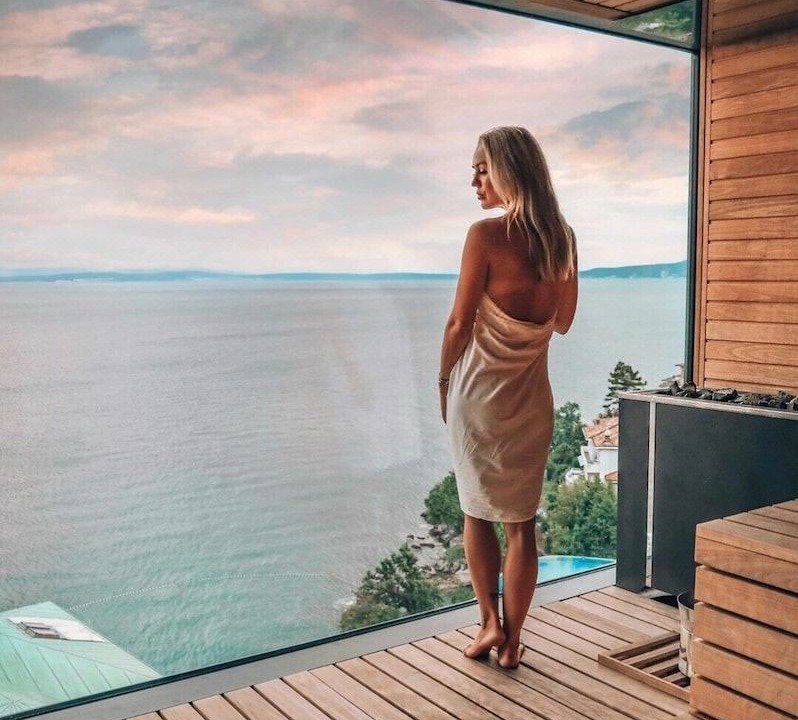 Photo of Human In Picture in Opatija