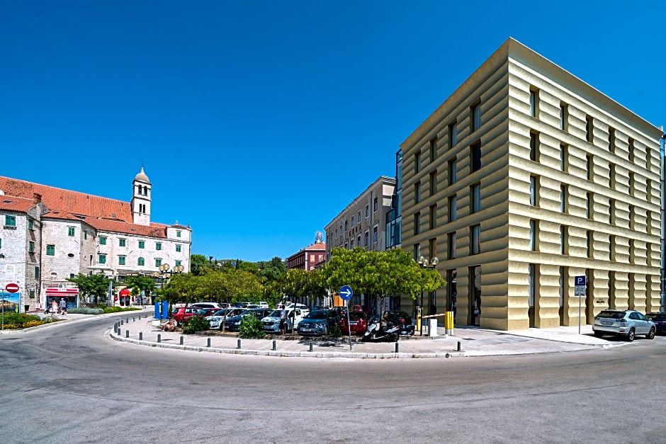 Photo of Buildings in Plisac