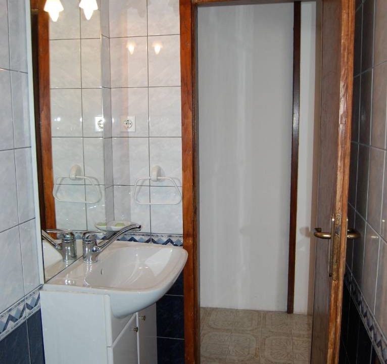Photo of Bathroom in Porat