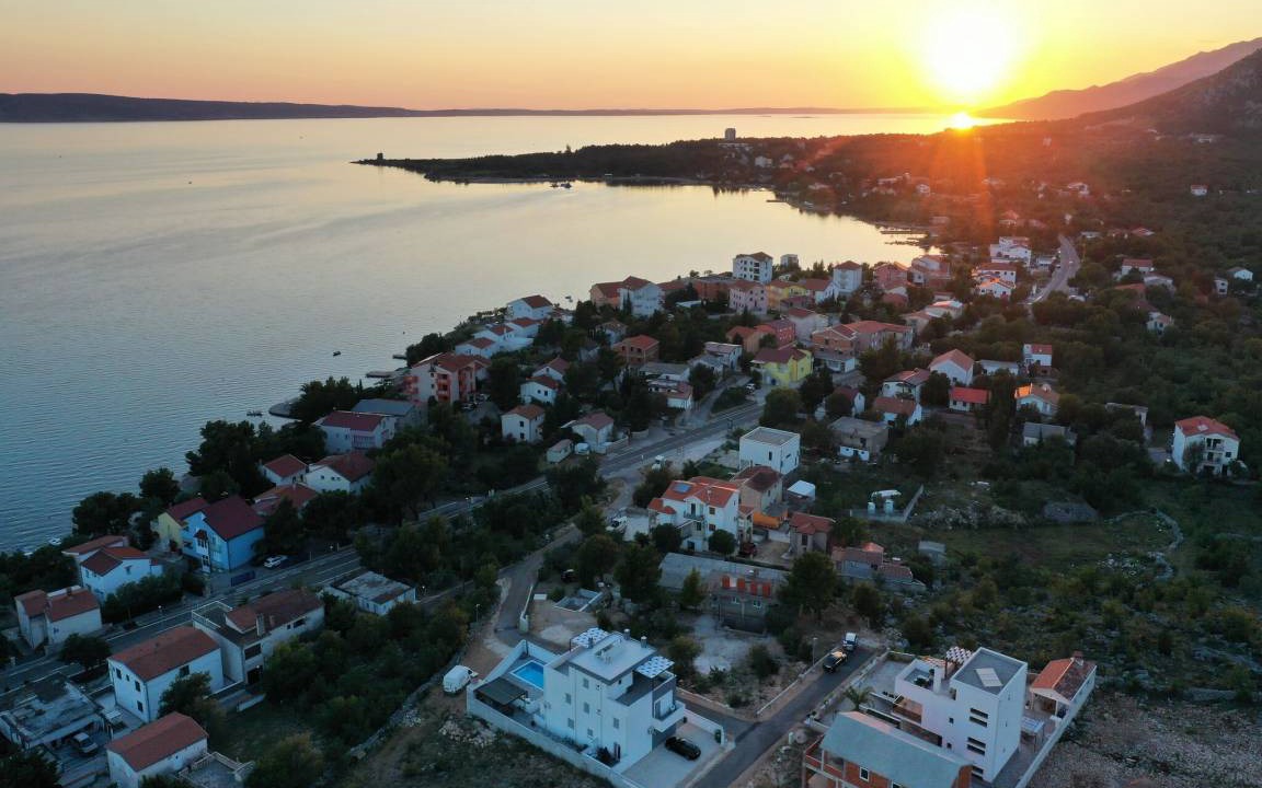 Photo of Others in Seline