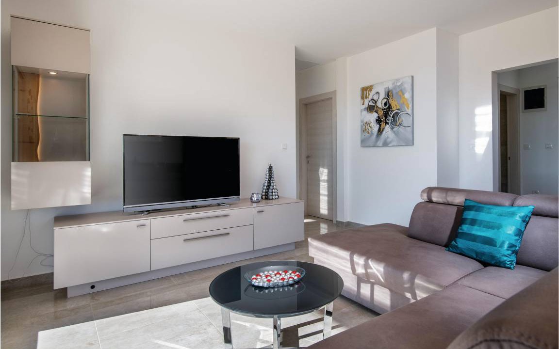 Photo of Livingroom in Prhati