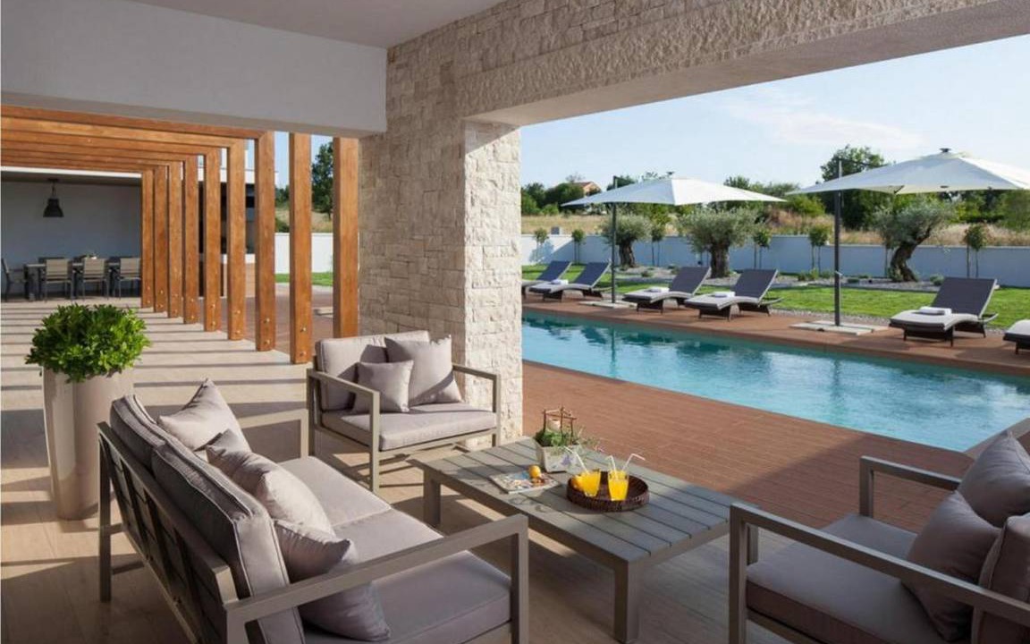 Photo of Patio Balcony in Topid