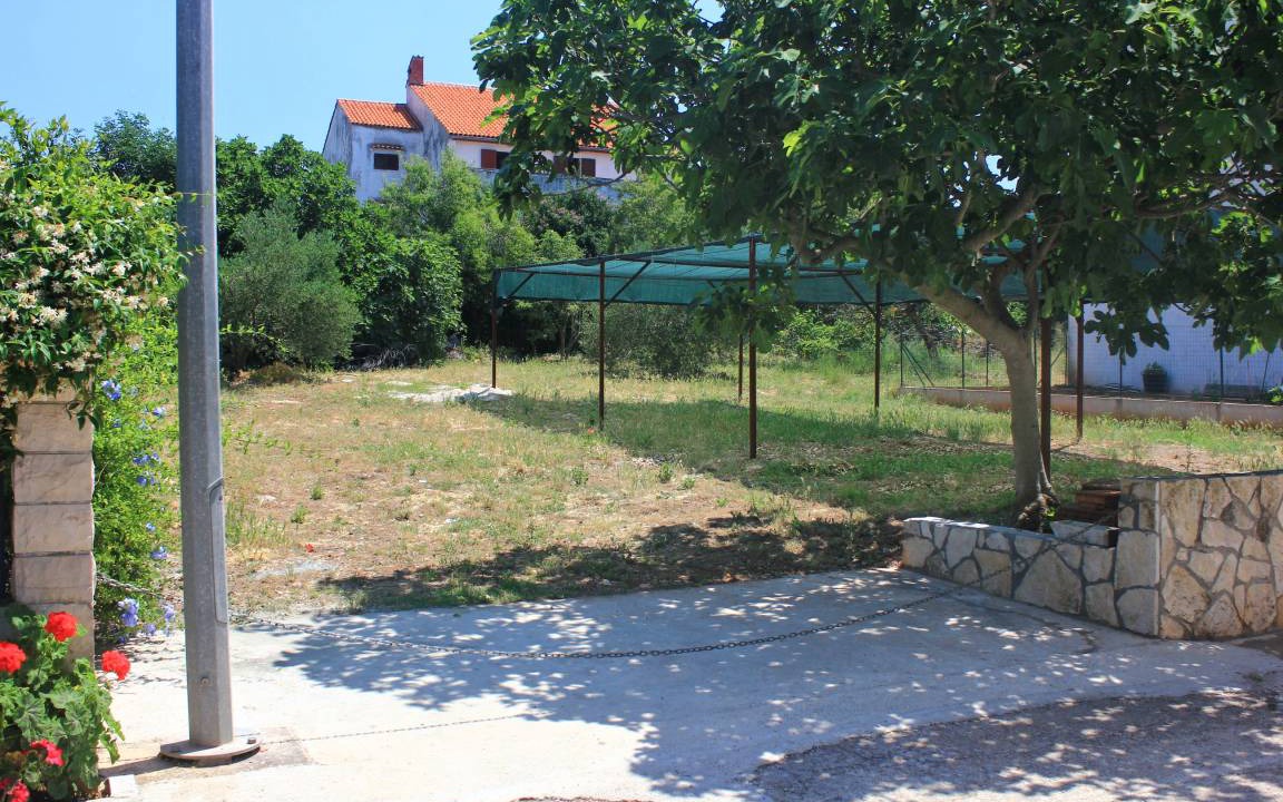 Photo of Others in Loviste