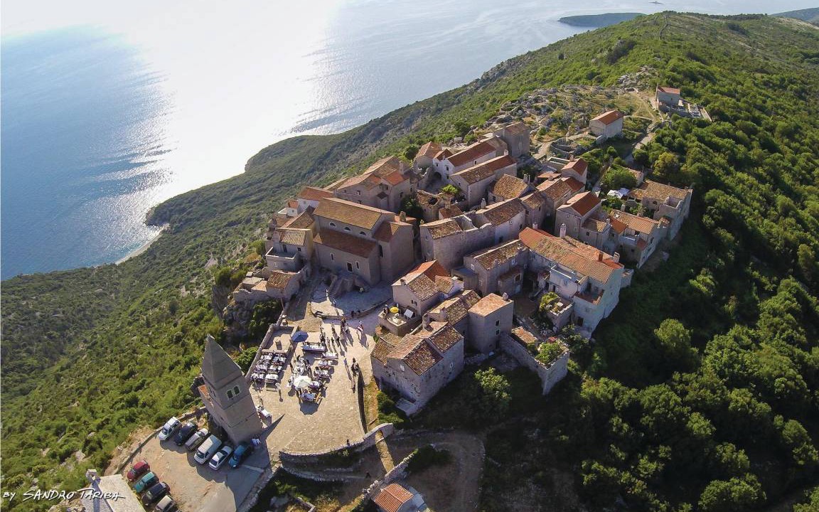 Photo of Others in Miholascica