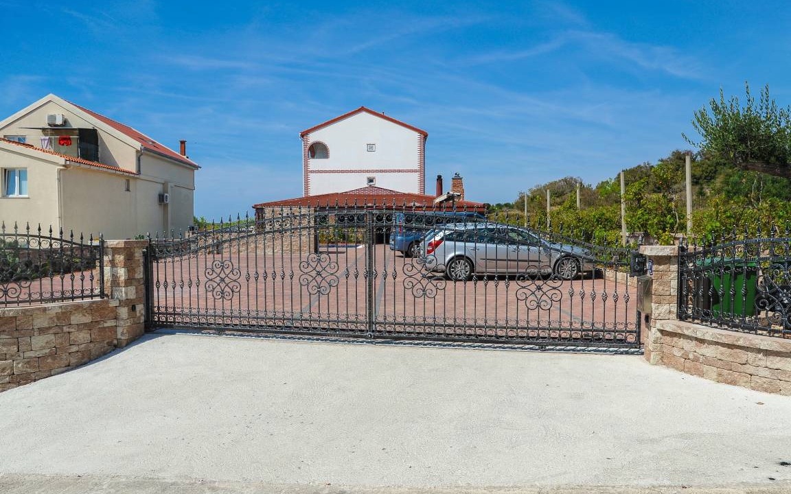 Photo of Others in Caska