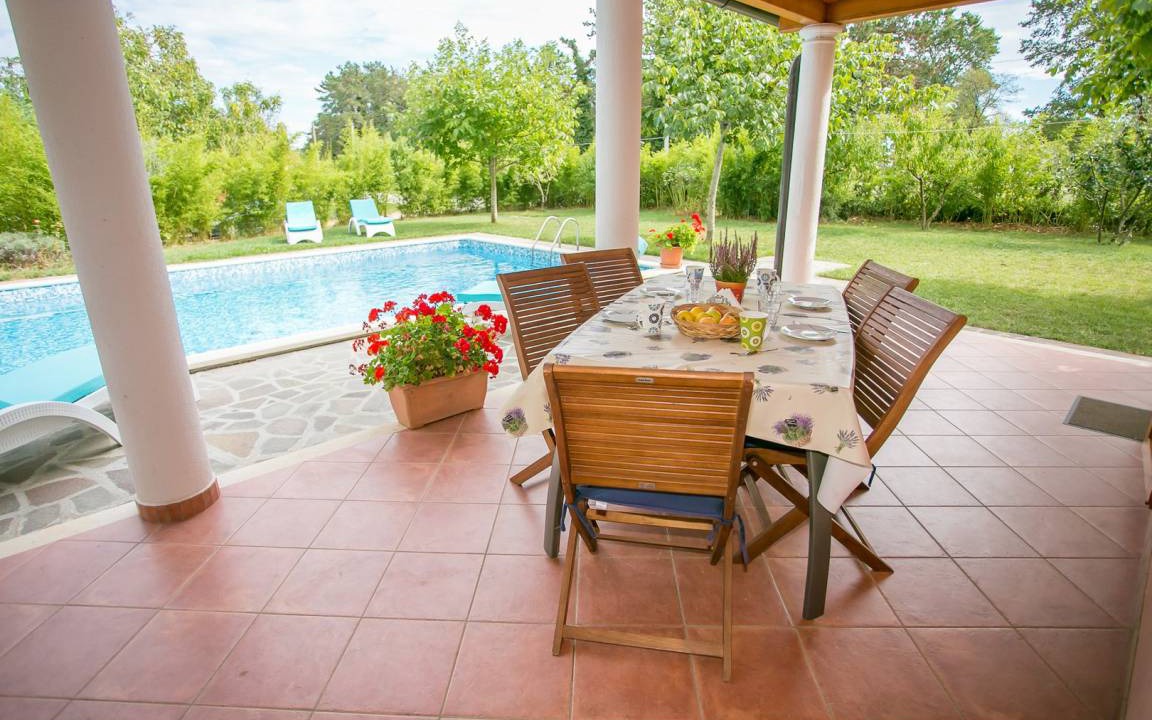 Photo of Patio Balcony in Laginji