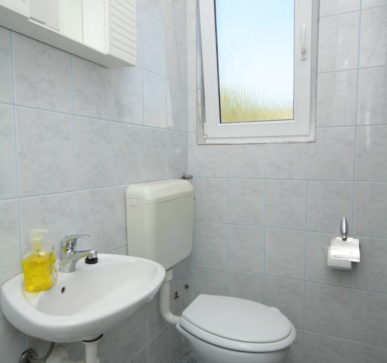 Photo of Bathroom in Tkon