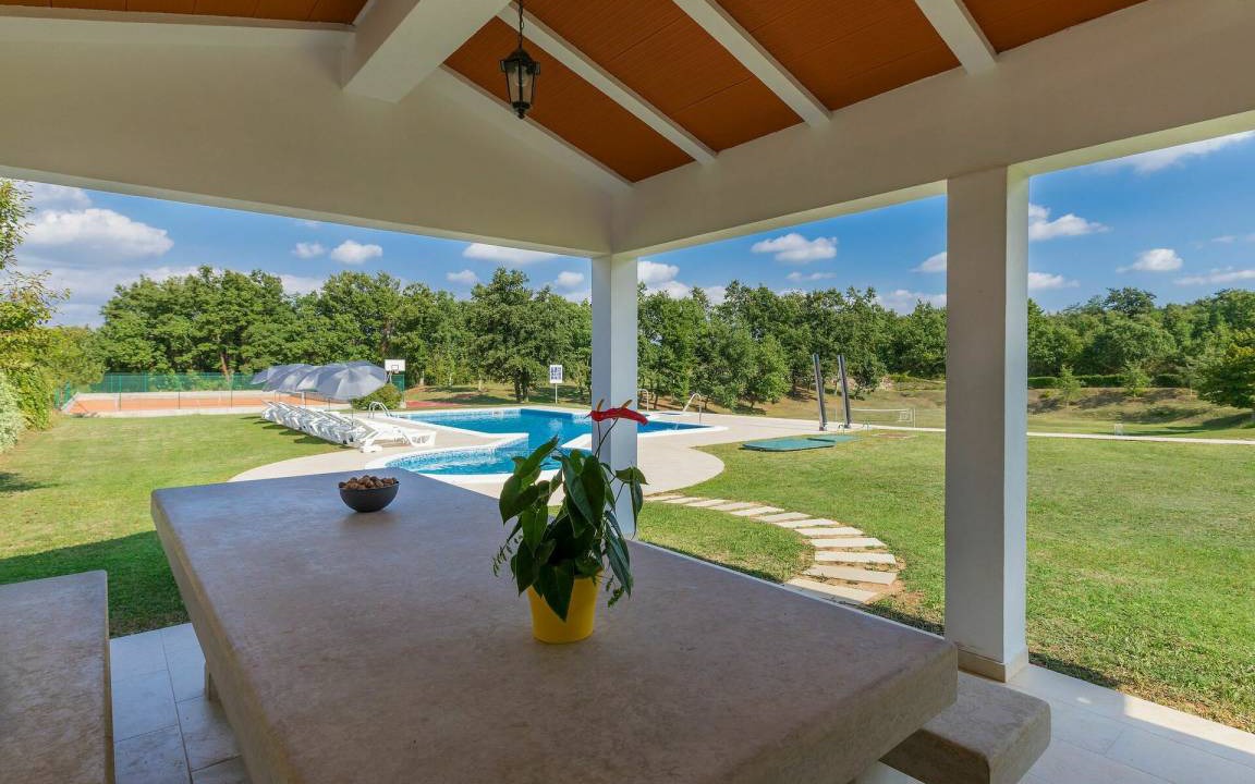 Photo of Others in Modrusani