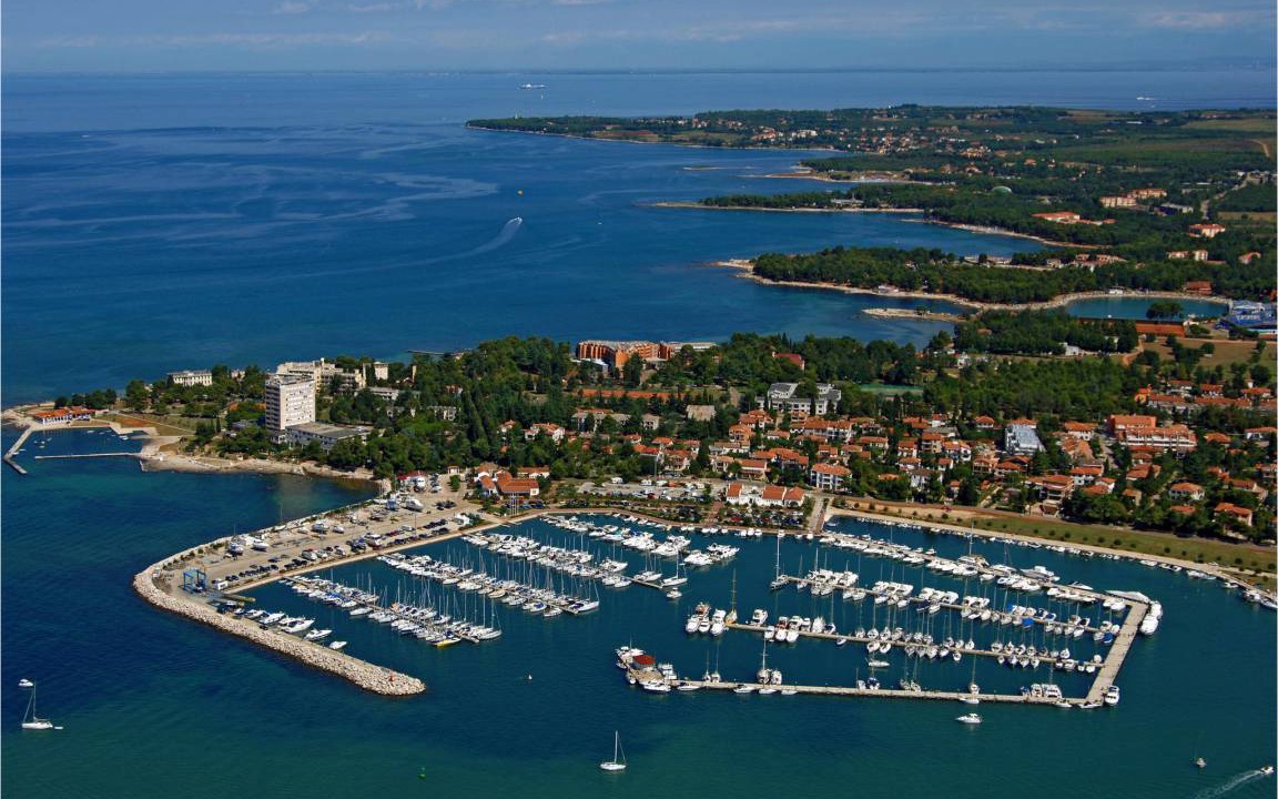 Photo of Others in Kastel