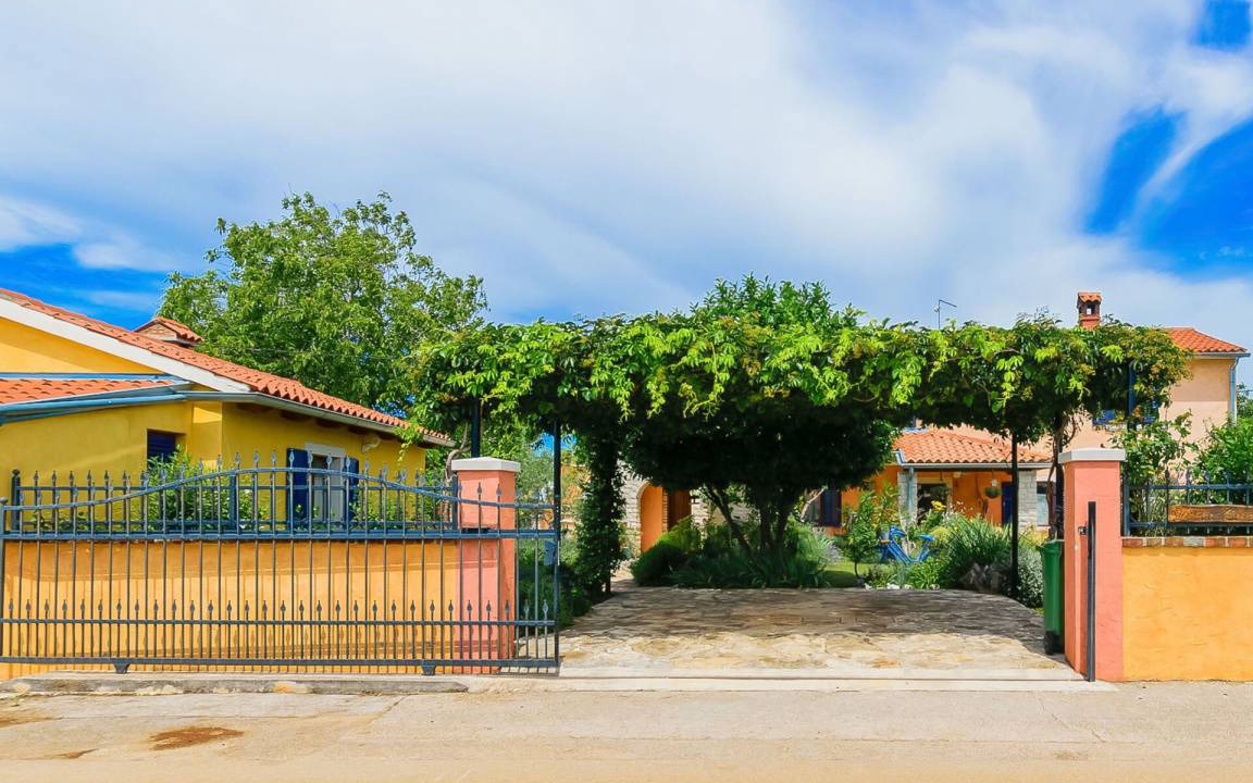 Photo of Others in Cabrunici