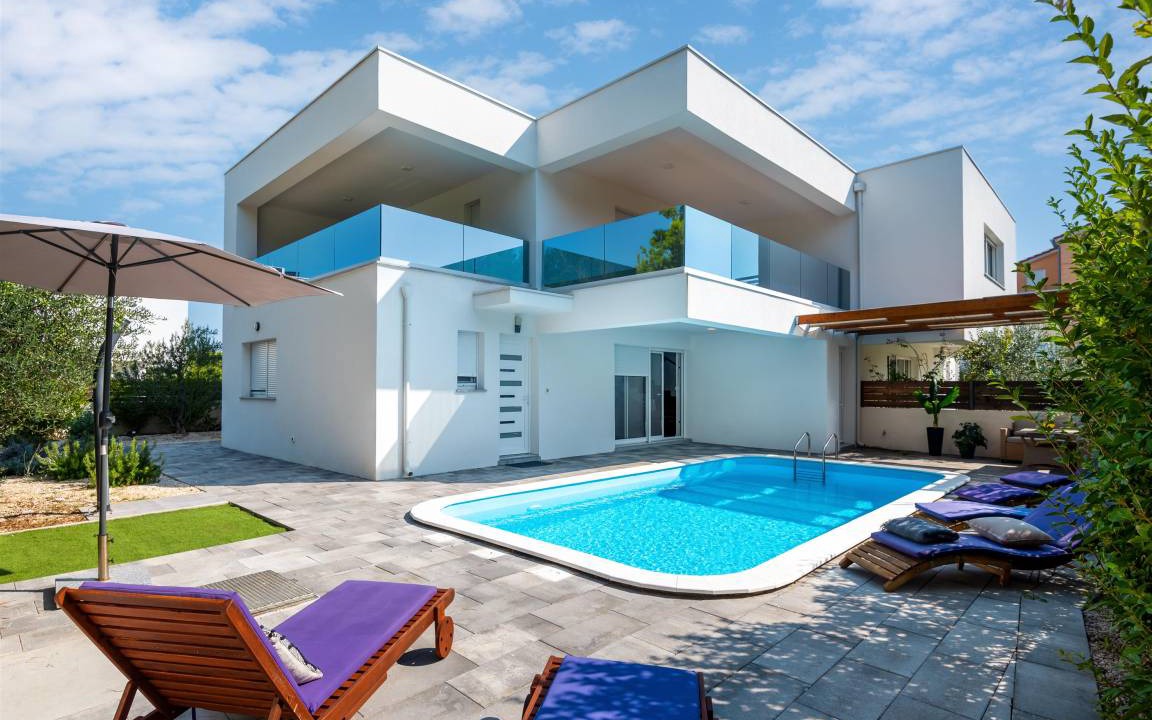 Photo of Others in Srima