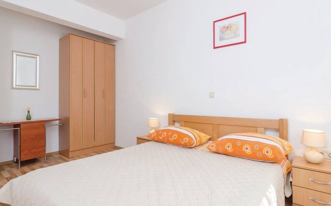Photo of Bedroom in Duba