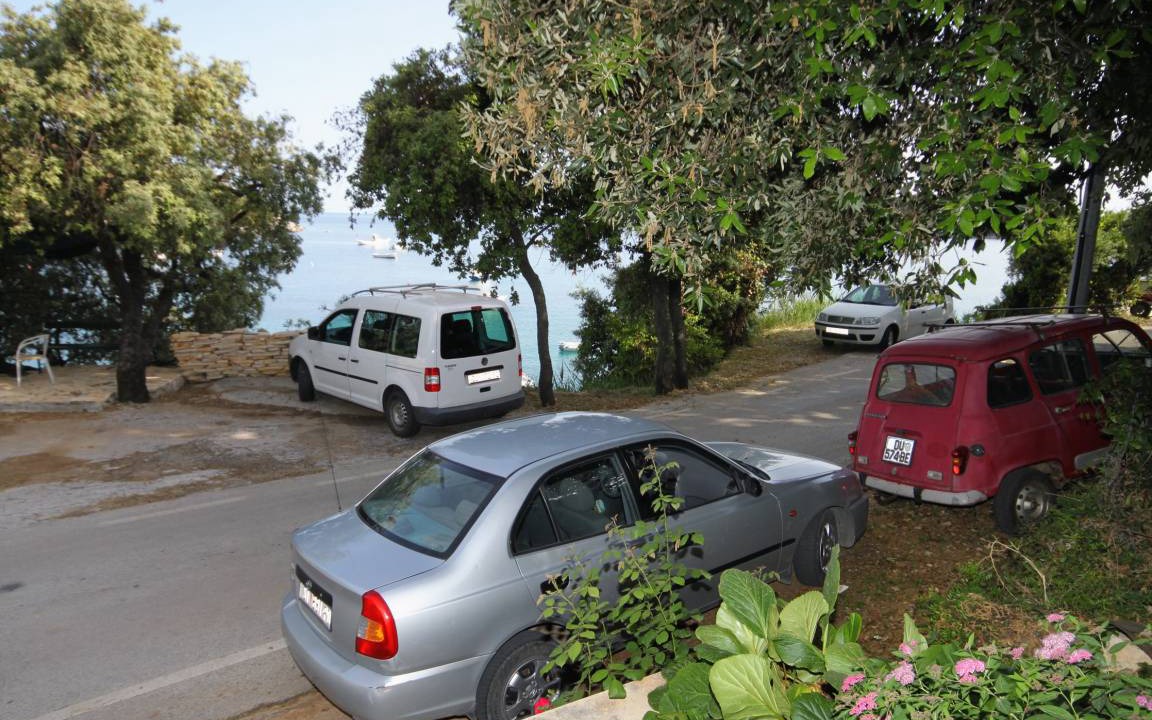 Photo of Others in Molunat
