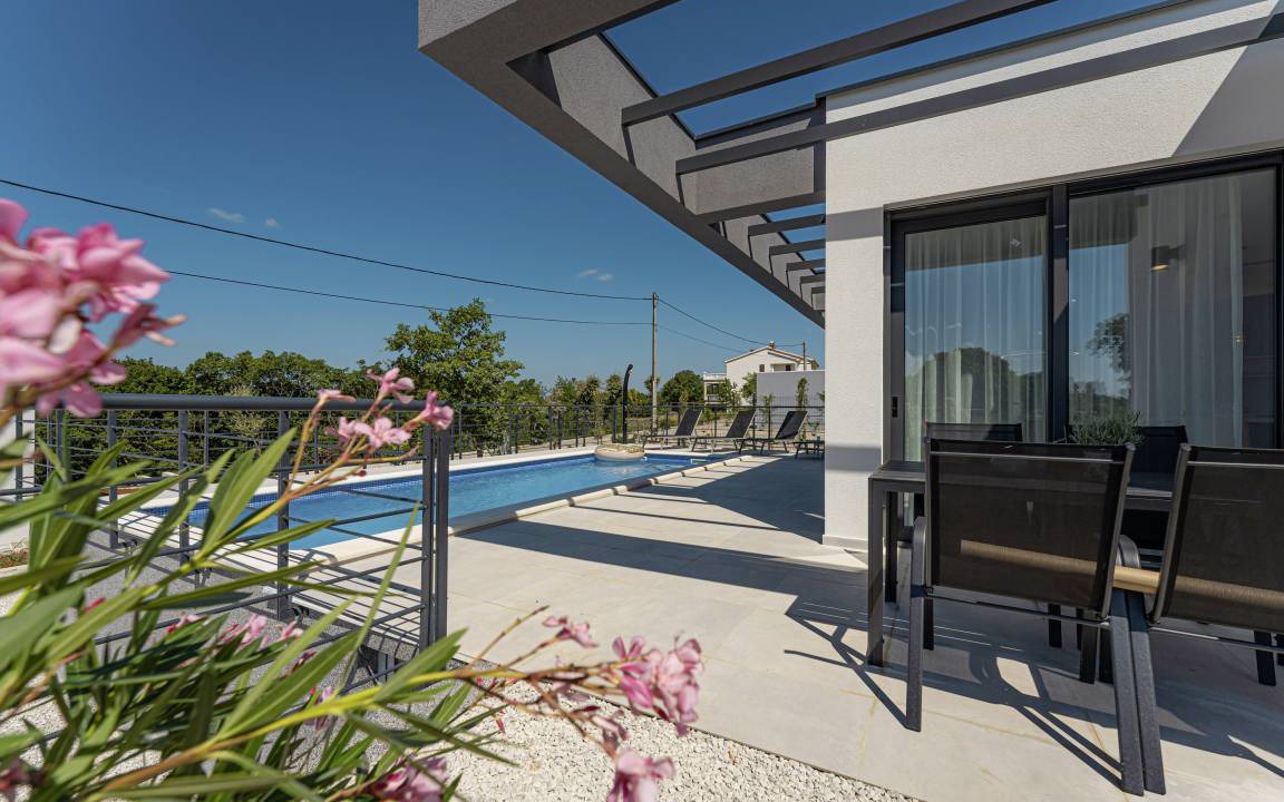 Photo of Patio Balcony in Brgod