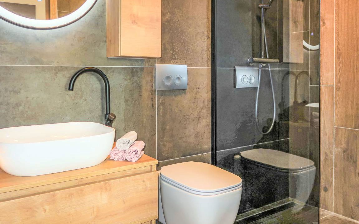 Photo of Bathroom in Topid