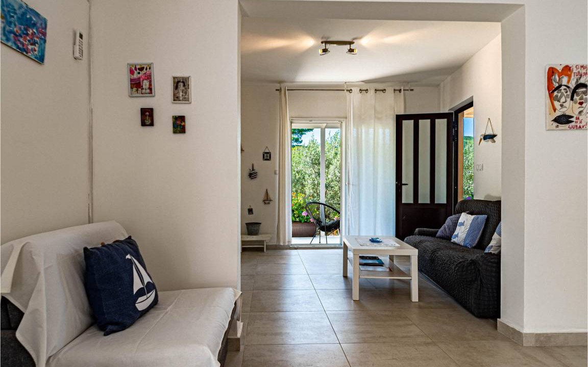 Photo of Others in Smokvica