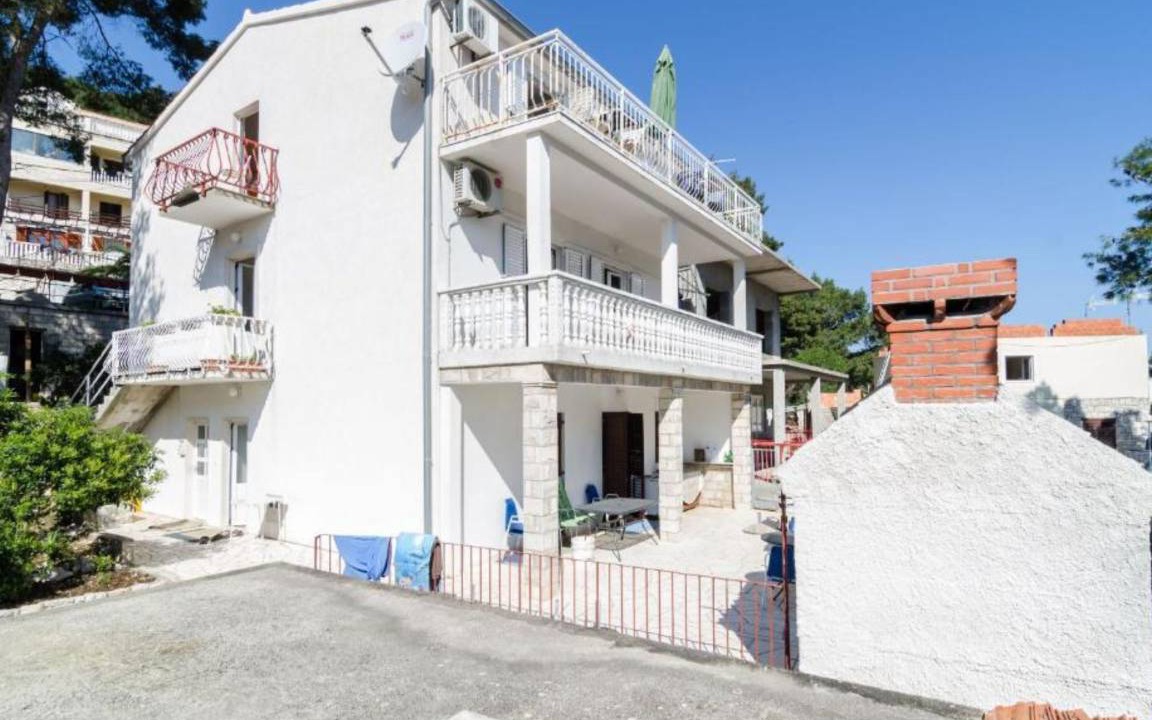 Photo of Others in Sobra