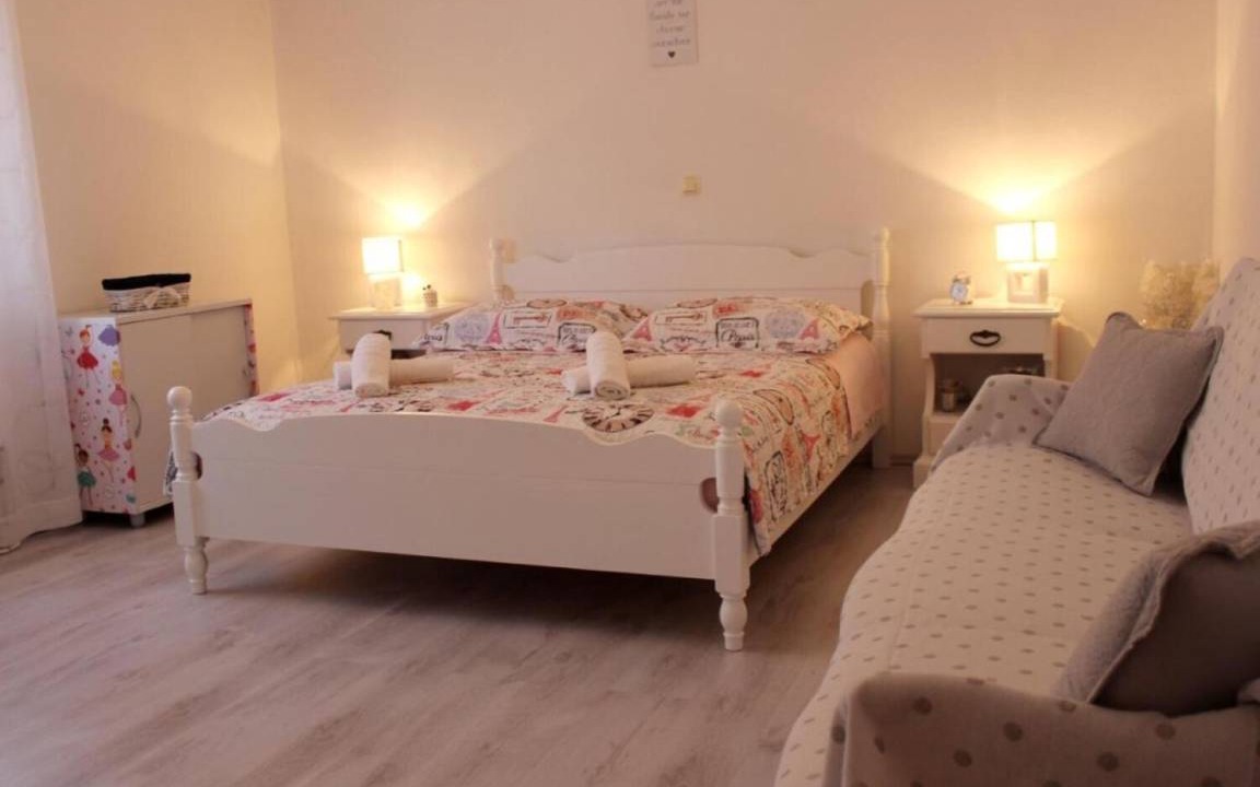 Photo of Bedroom in Dol
