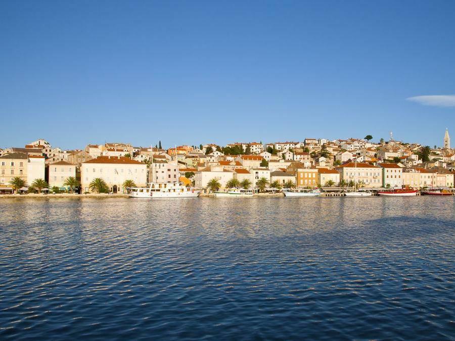 Photo of Buildings in Cove Murtar
