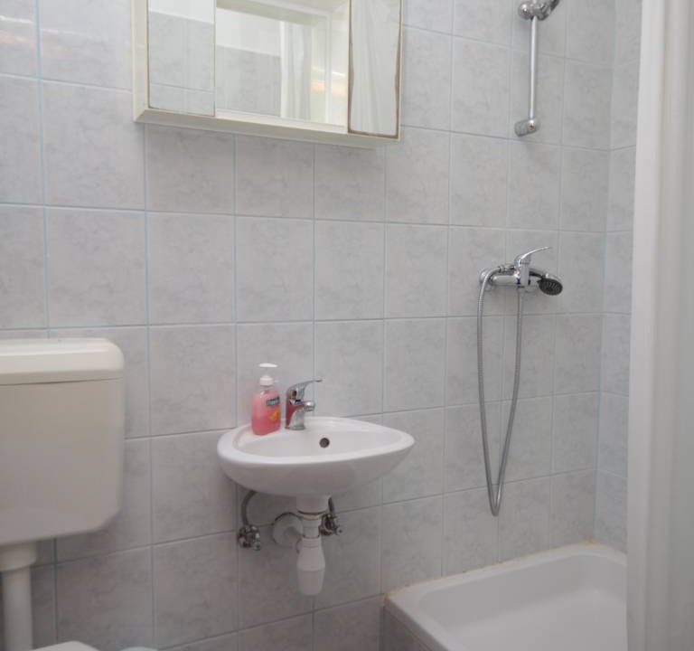 Photo of Bathroom in Tkon