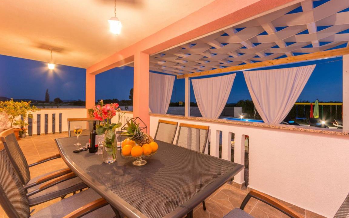 Photo of Patio Balcony in Tinj