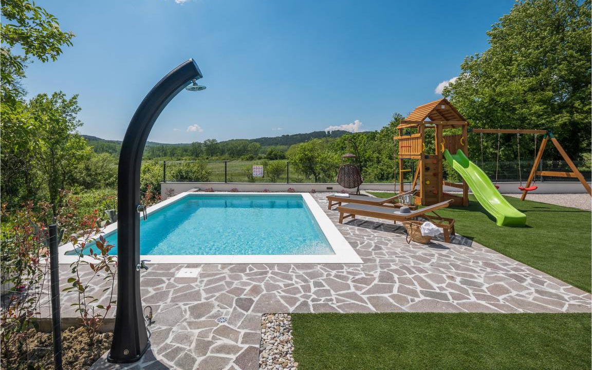 Photo of Outdoor in Rim