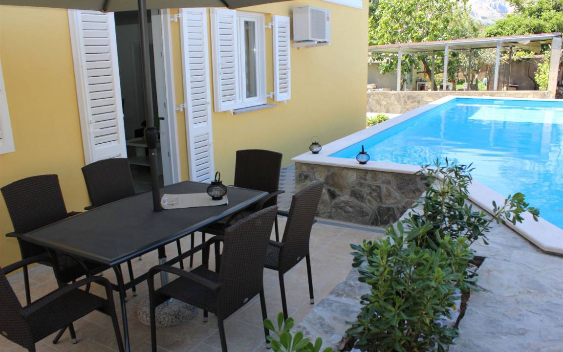 Photo of Patio Balcony in Baska