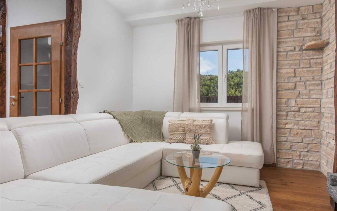 Photo of Livingroom in Prolozac