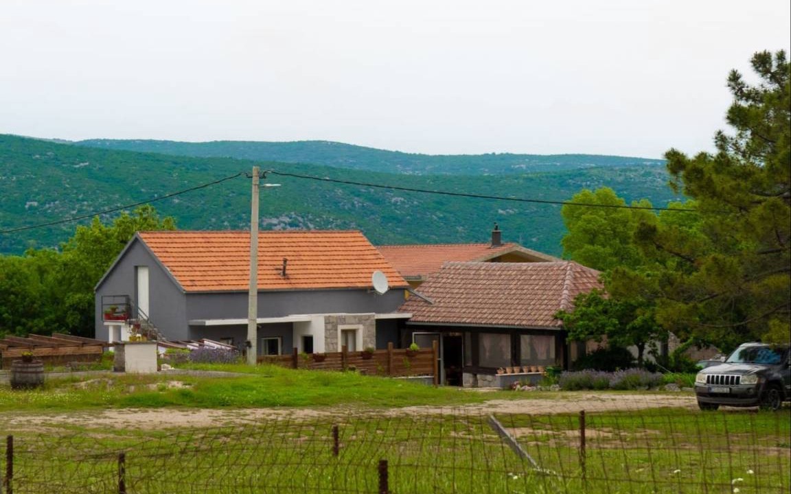 Photo of Others in Lecevica