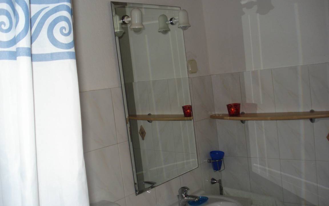 Photo of Bathroom in Mali Iz