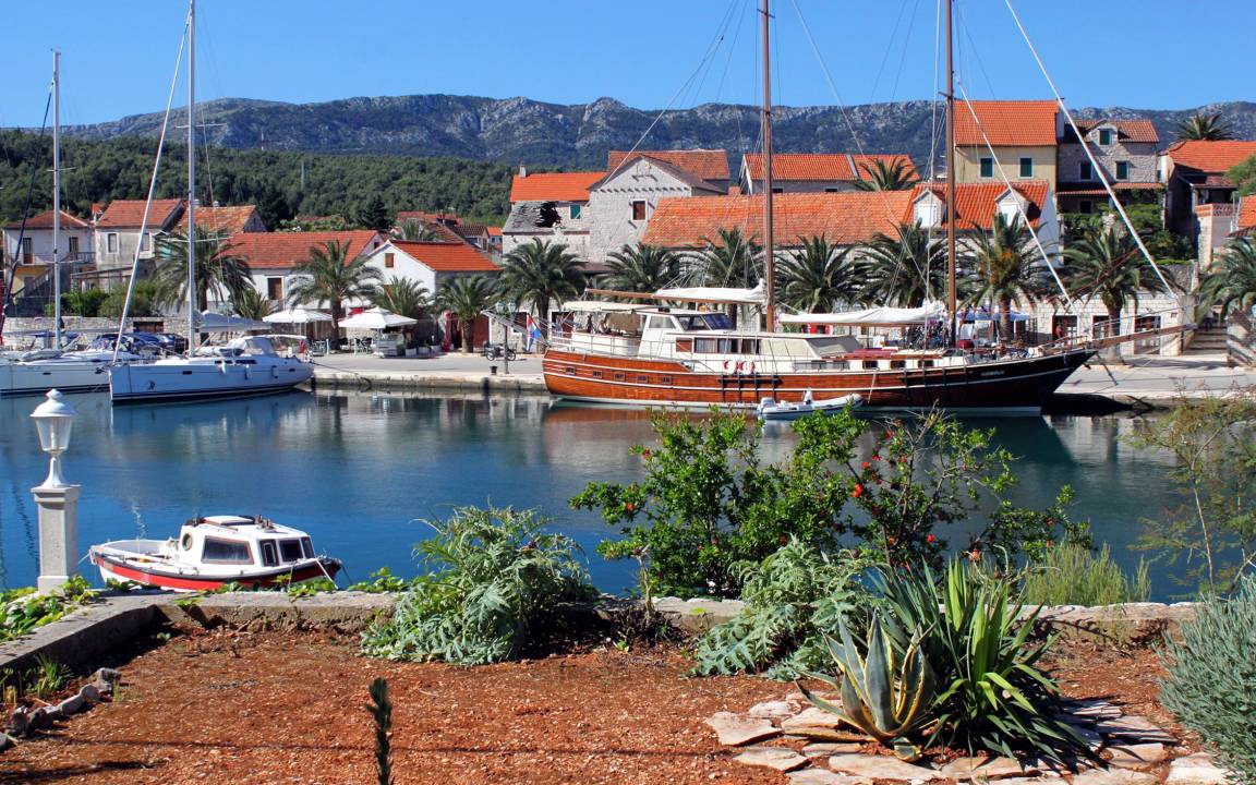 Photo of Others in Vrboska