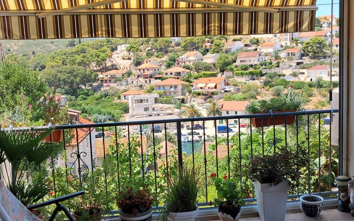 Photo of Patio Balcony in Splitska