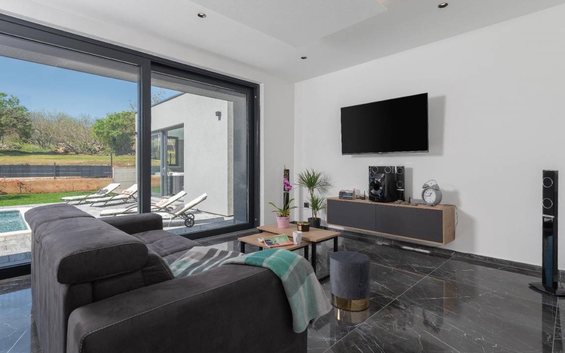 Photo of Others in Zupanici