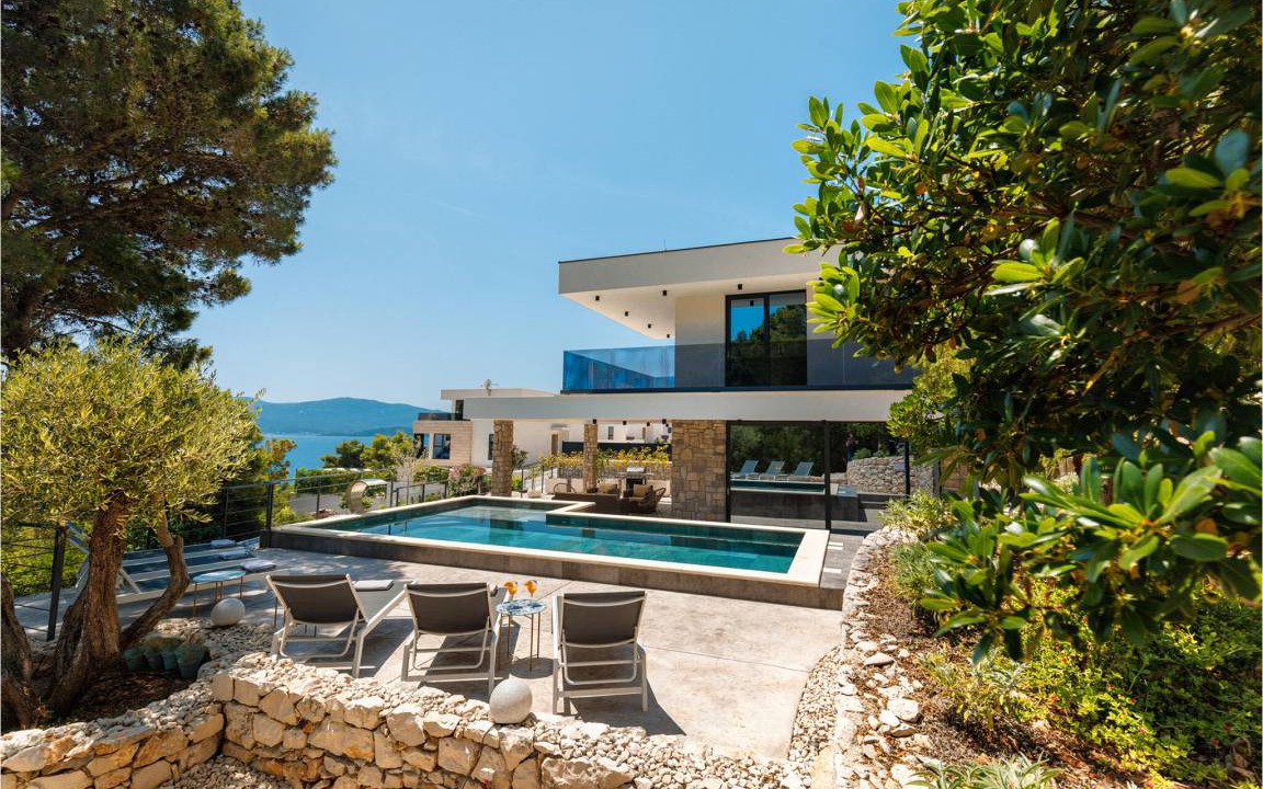 Photo of Others in Komarna