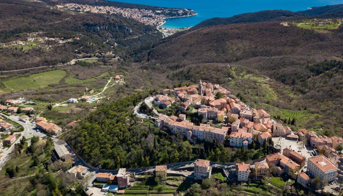 Photo of Others in Zupanici