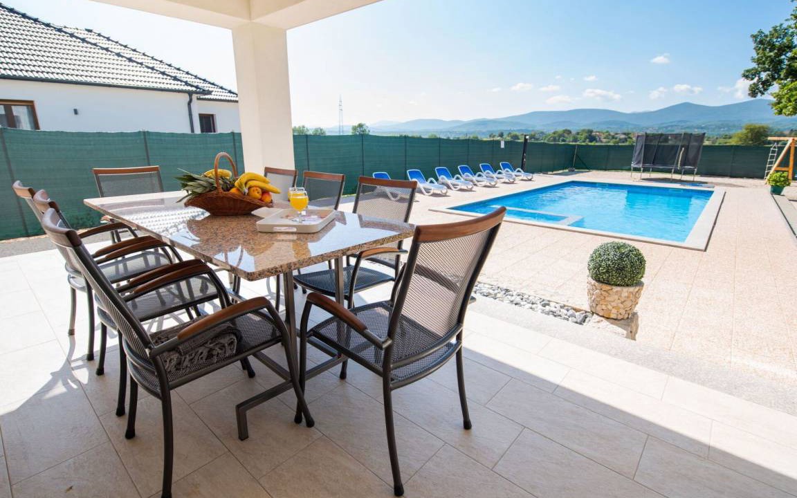 Photo of Patio Balcony in Donji Prolozac