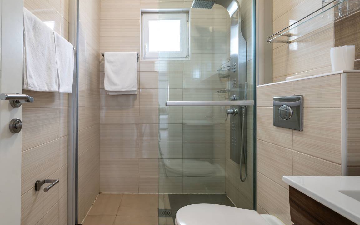 Photo of Bathroom in Kolan