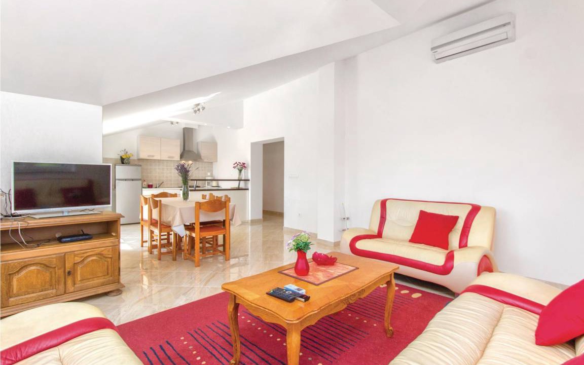 Photo of Livingroom in Bristane