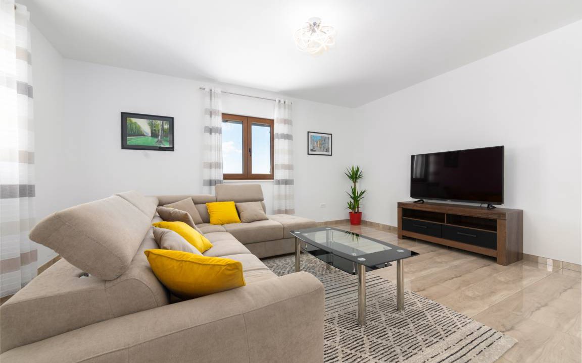 Photo of Livingroom in Draguc