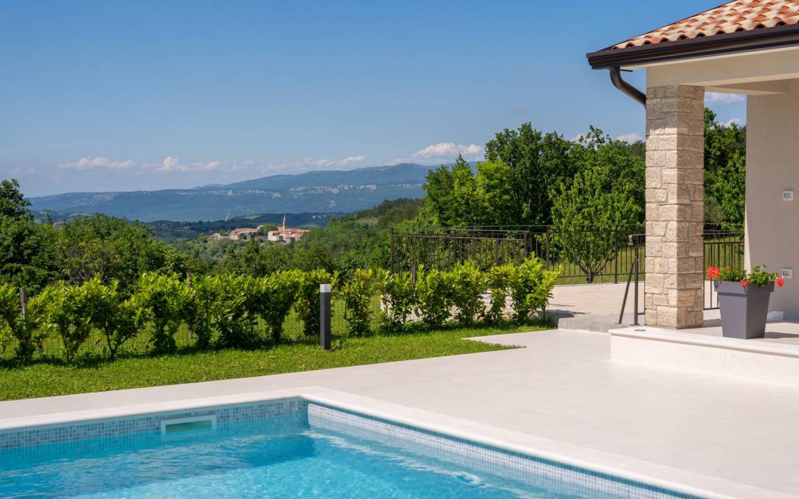 Photo of Outdoor in Draguc